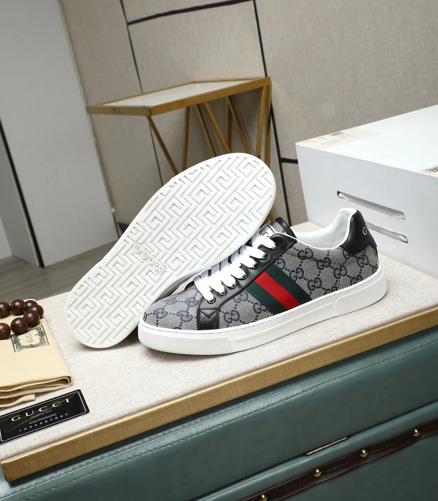 Men's shoes💰420 GUCCI🔍🔍latest spring style On sale at the same time at the counter, original calfskin imported from Italy, genuine leather lining, (high-end, luxury, and class) exquisite workmanship, soles: original soles specially provided by the original factory, ⚠Exclusive double-layer movable molded soles are super comfortable⚠, real photos🎬The real ones are better🔍🔍"High quality·Follow the order" code number 38-44